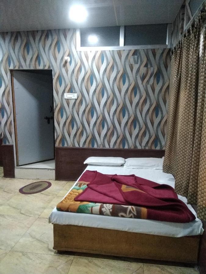 Hotel Neelam Raj Nainital Eksteriør bilde
