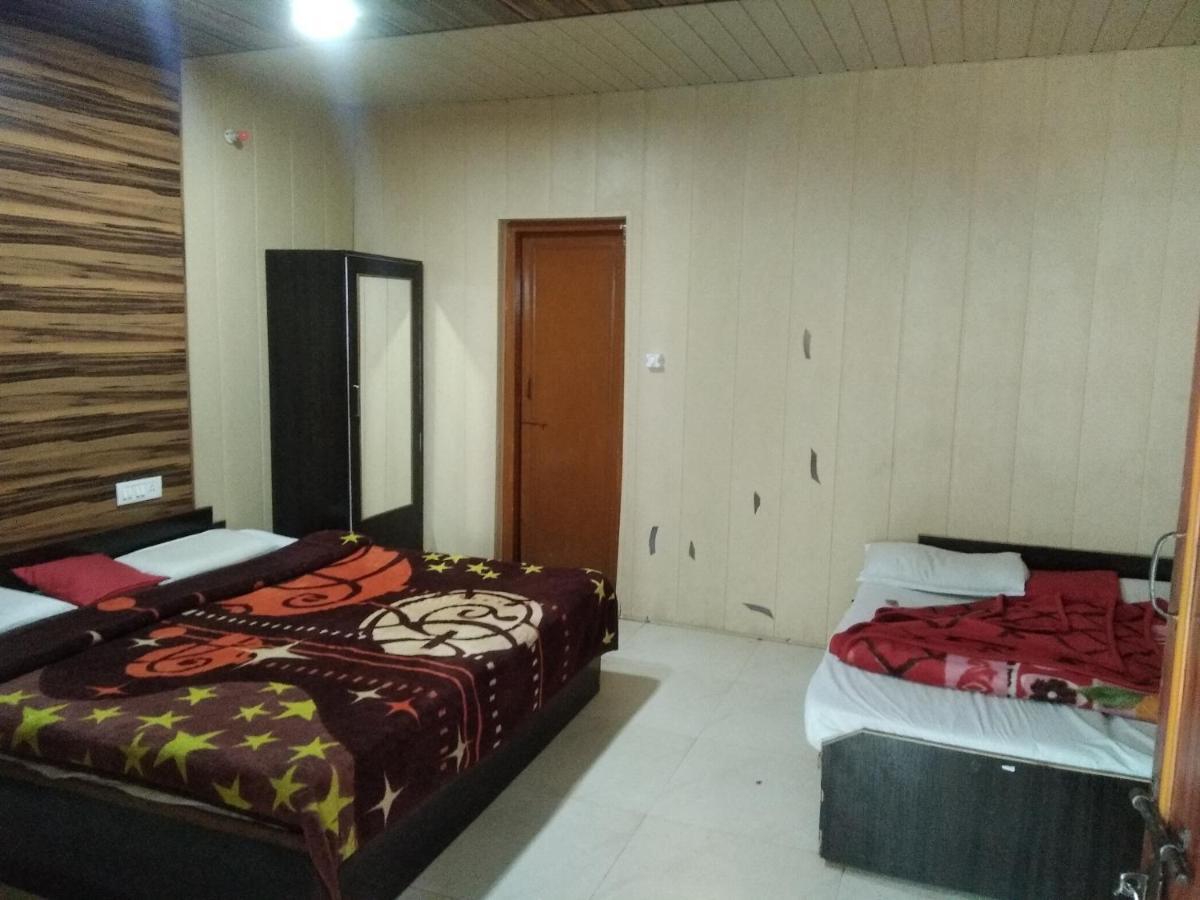 Hotel Neelam Raj Nainital Eksteriør bilde